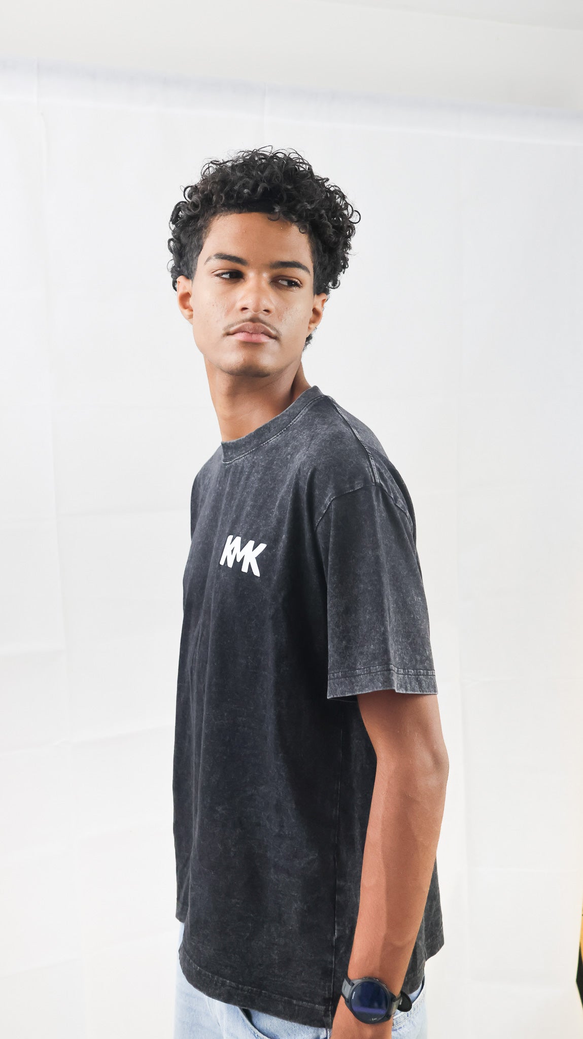 T-shirt Oversize Effet Délavé – Motif Géométrique Inédit