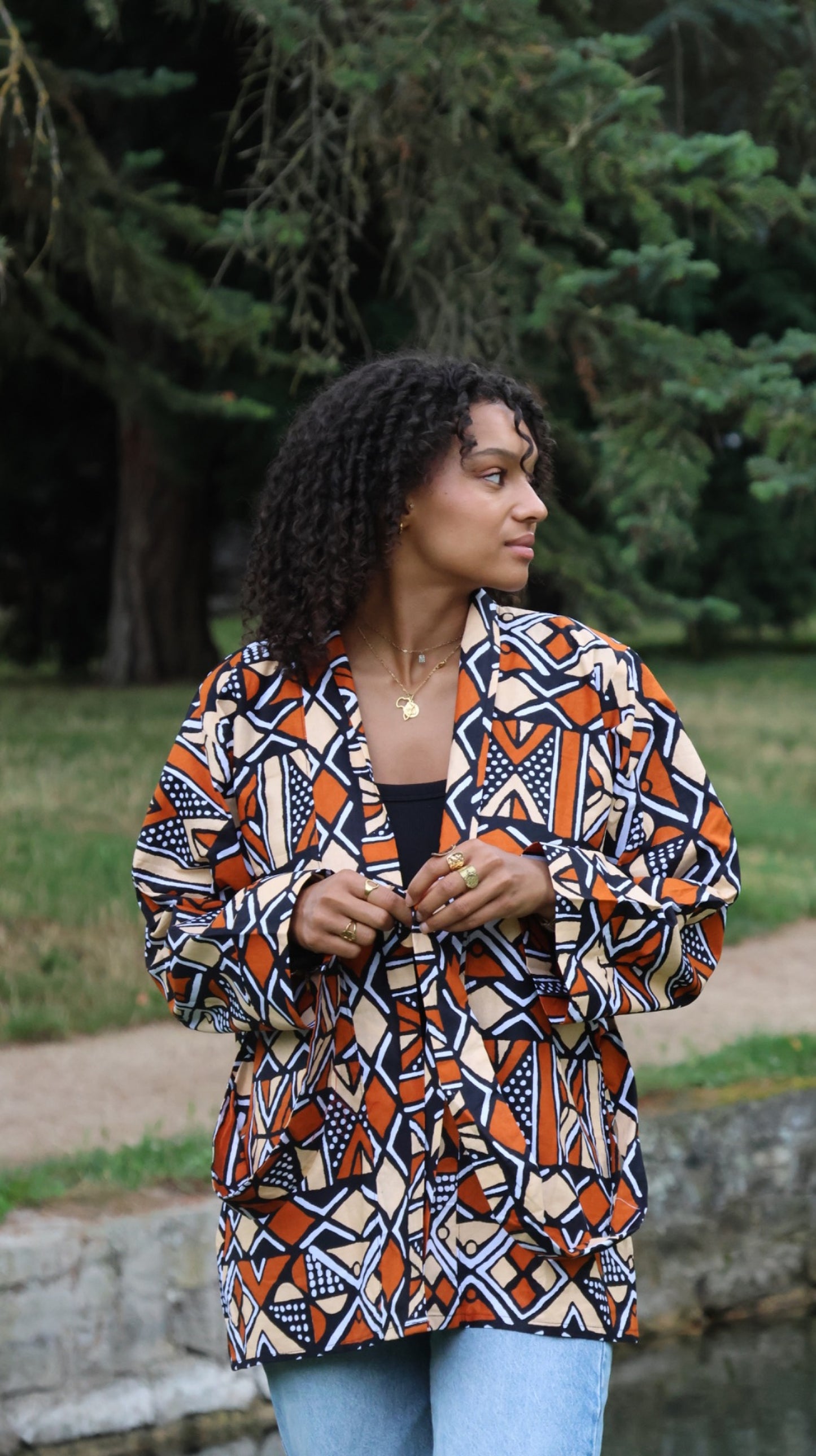 Veste orange à motif