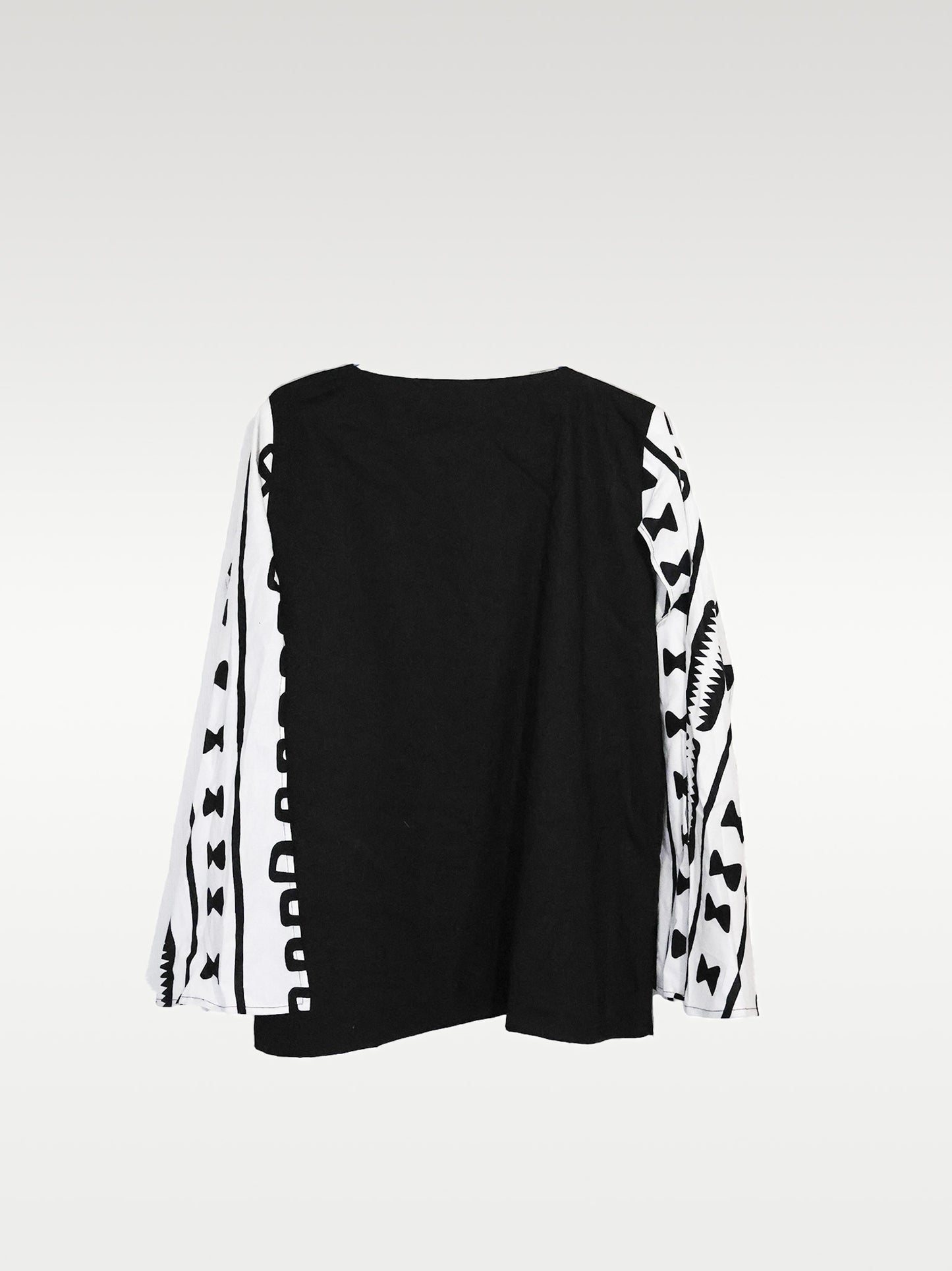 Veste noir à manche blanche