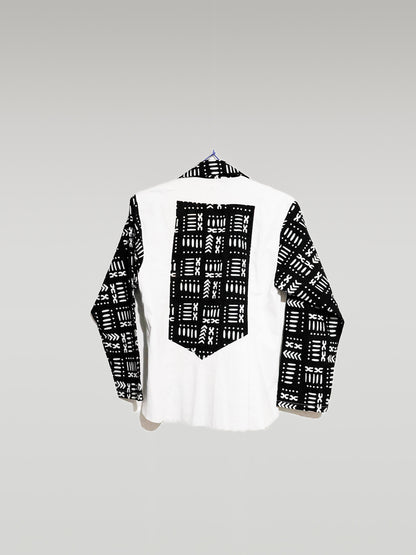 Ensemble blanc avec manche et col a motif