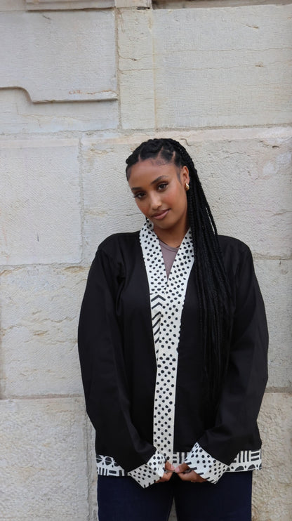 Veste noir avec détail femme