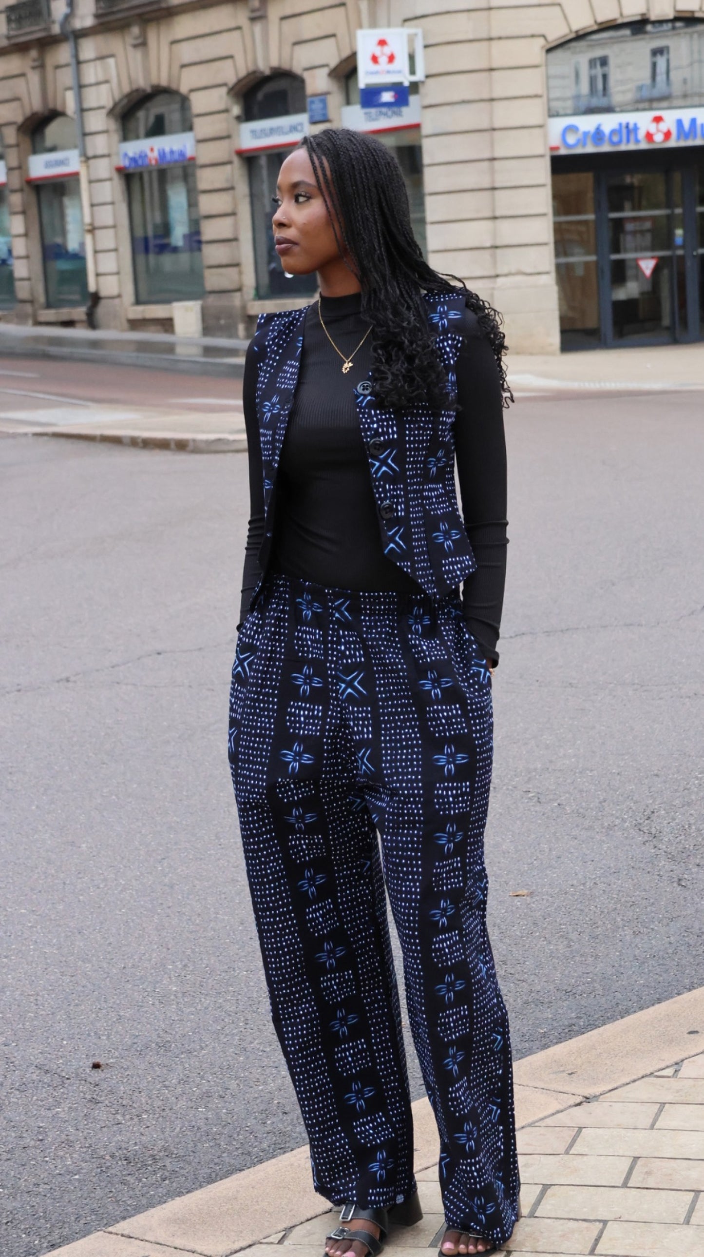 Ensemble bleu a motif femme